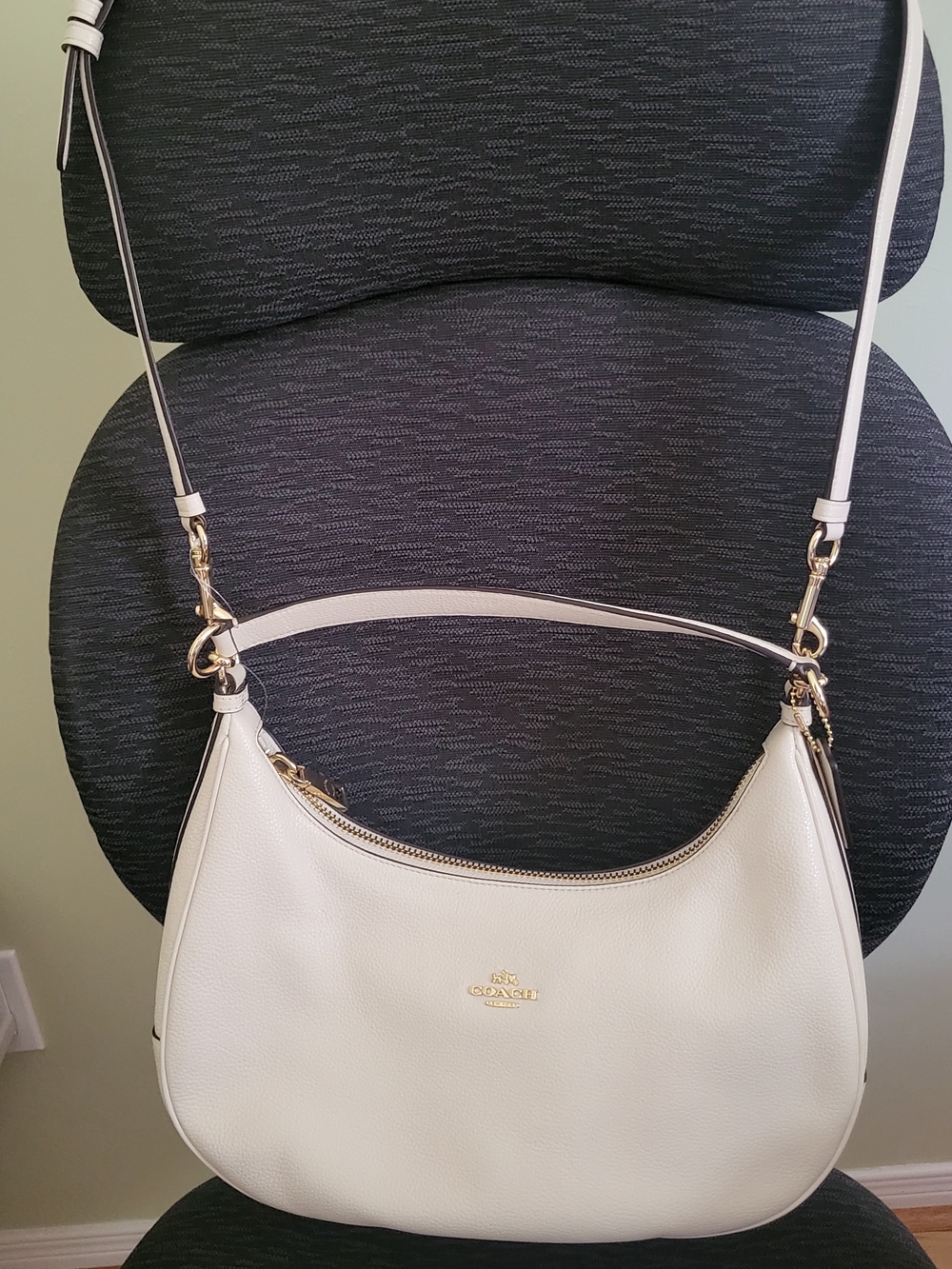 Coach Cream Pebbled Leather Shoulder Hobo with Gold Hardware - Picture 10 of 11
